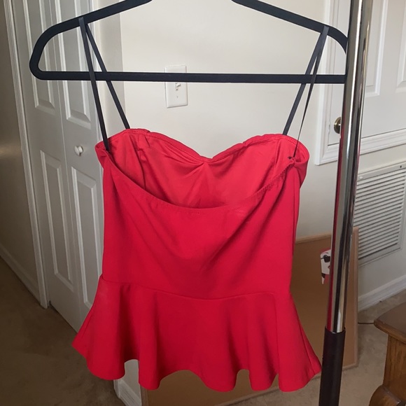 Strapless Red Windsor Top 💋 - Picture 3 of 3